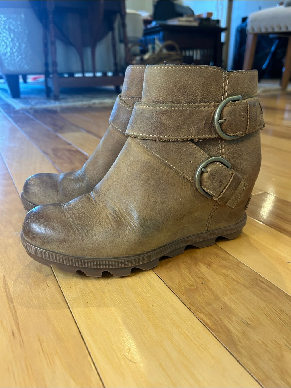 SOREL Waterproof Wedge Ankle Boots Joan of Arctic II Buckle Lug Sole Sz 9
